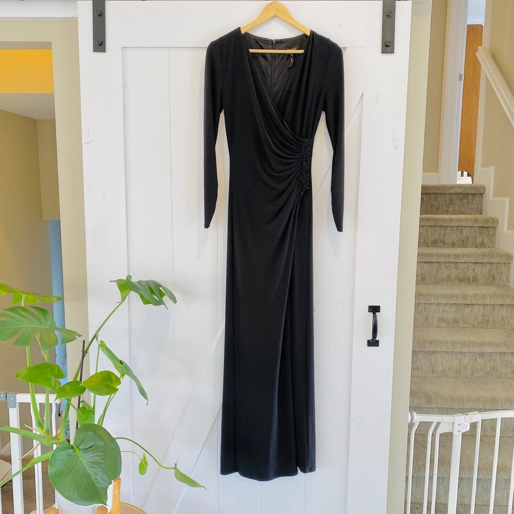 Laundry by Shelli Segal Black Evening Gown